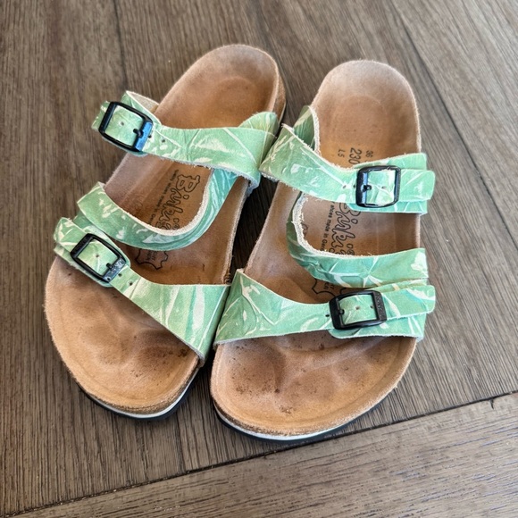 Birkenstock Shoes - Green and white birkis